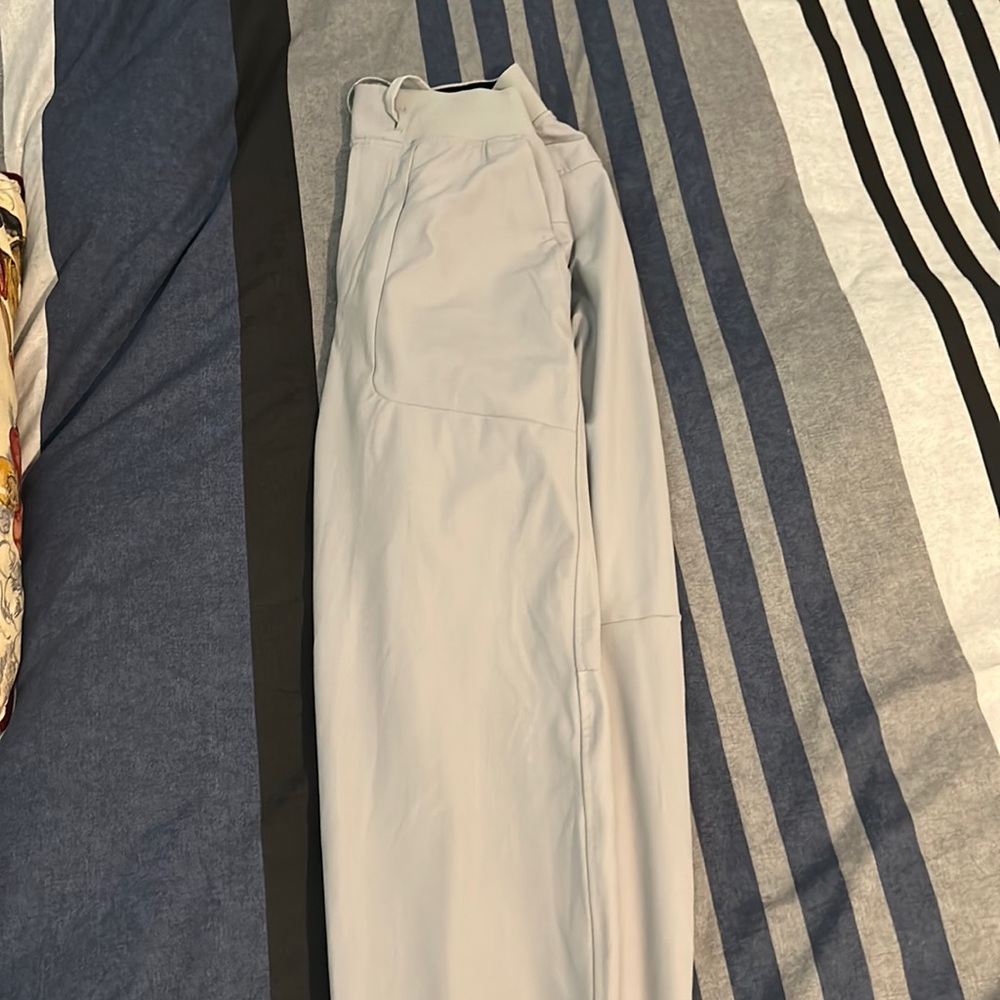 Lululemon ABC pants Men’s size medium